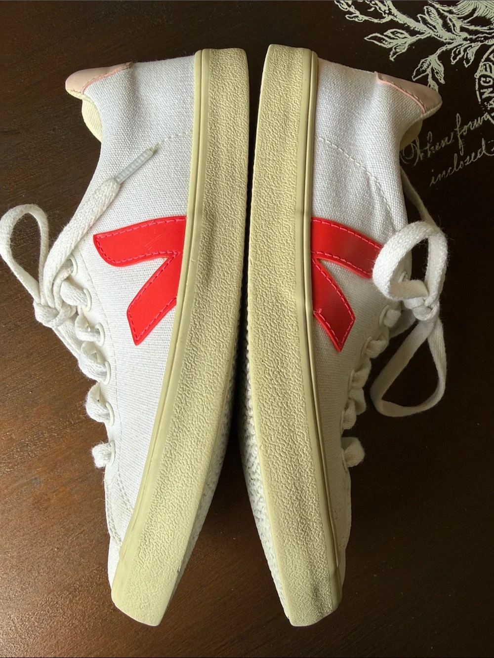 VEJA Esplar Canvas Rose Fluo-Petale Sneakers